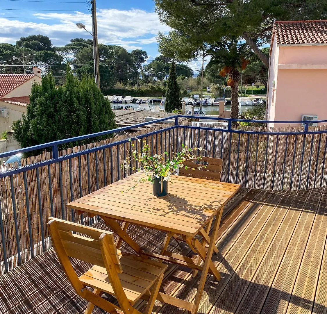 T2 Ayguade Hyeres 83 Apartment 0*,  France